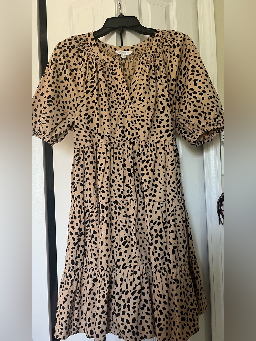 Crown and Ivy women’s Tan and Black Leopard Print Tiered Dress